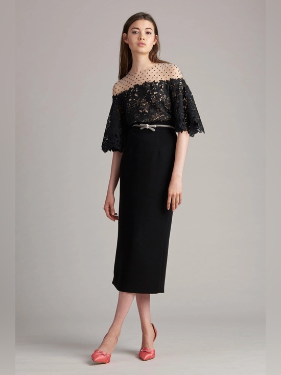 Tops - Monique Lhullier resort 2018 vogue runway lace top blouse size 4
